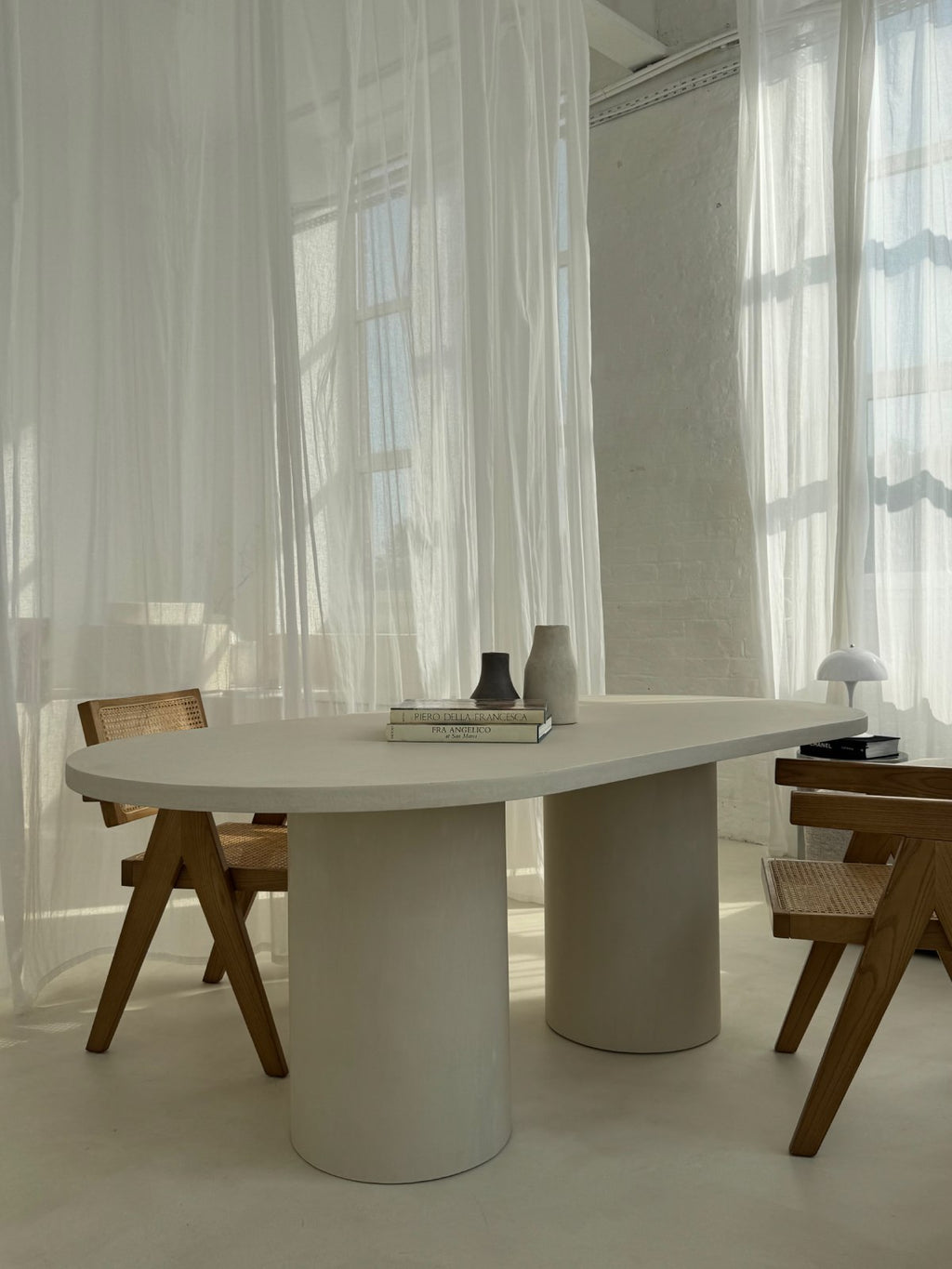 Arra Dining Table