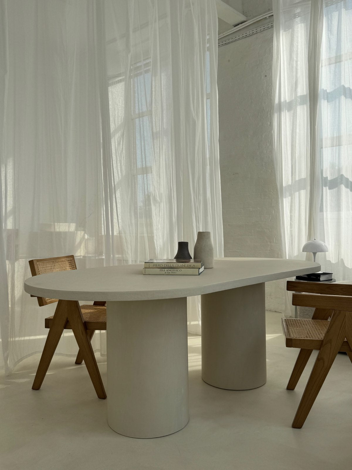 Arra Dining Table